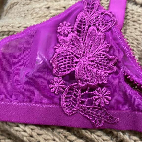 New without tags Honey lace front closure bra size Large - Picture 6 of 9